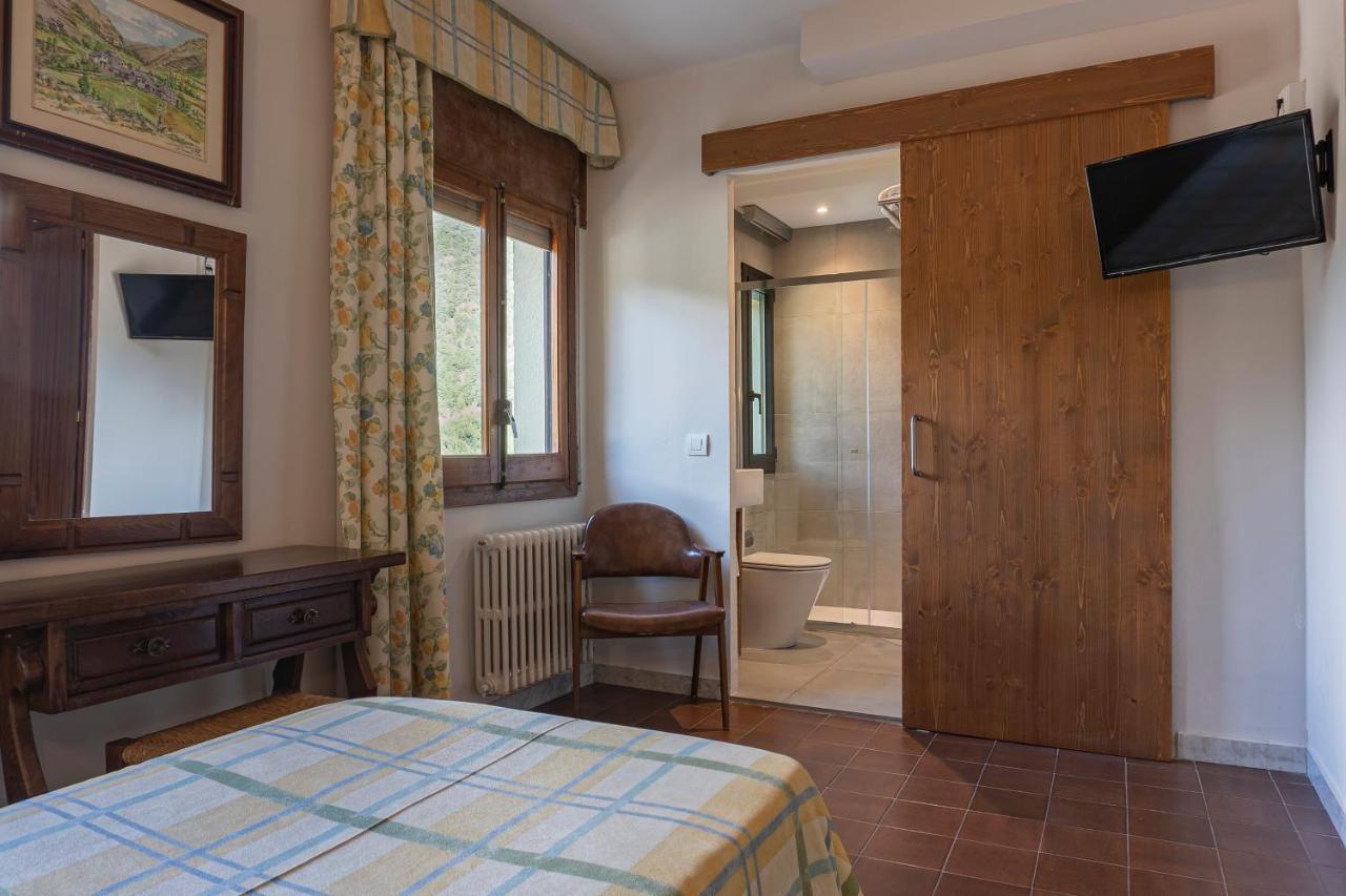 Hotel Cardos Ribera de Cardós Zewnętrze zdjęcie
