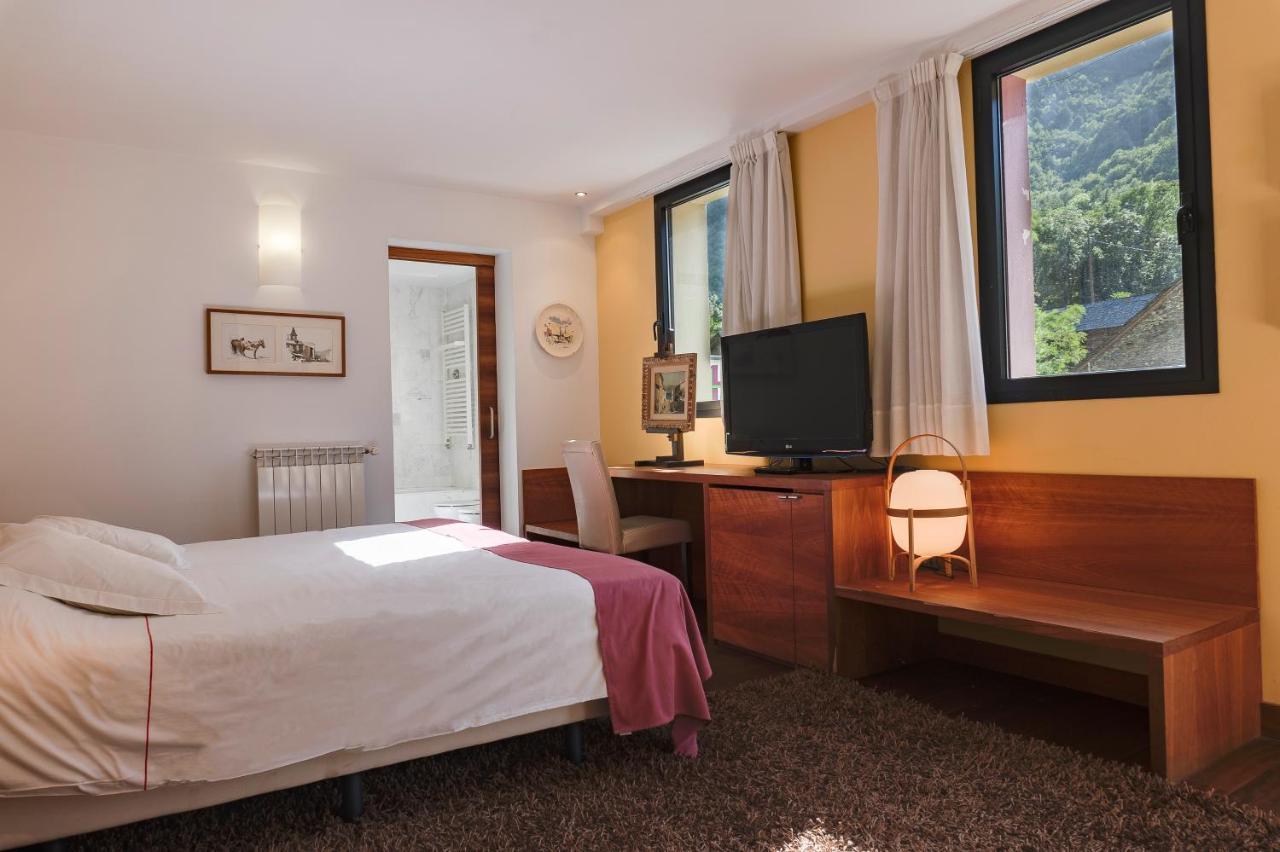 Hotel Cardos Ribera de Cardós Zewnętrze zdjęcie